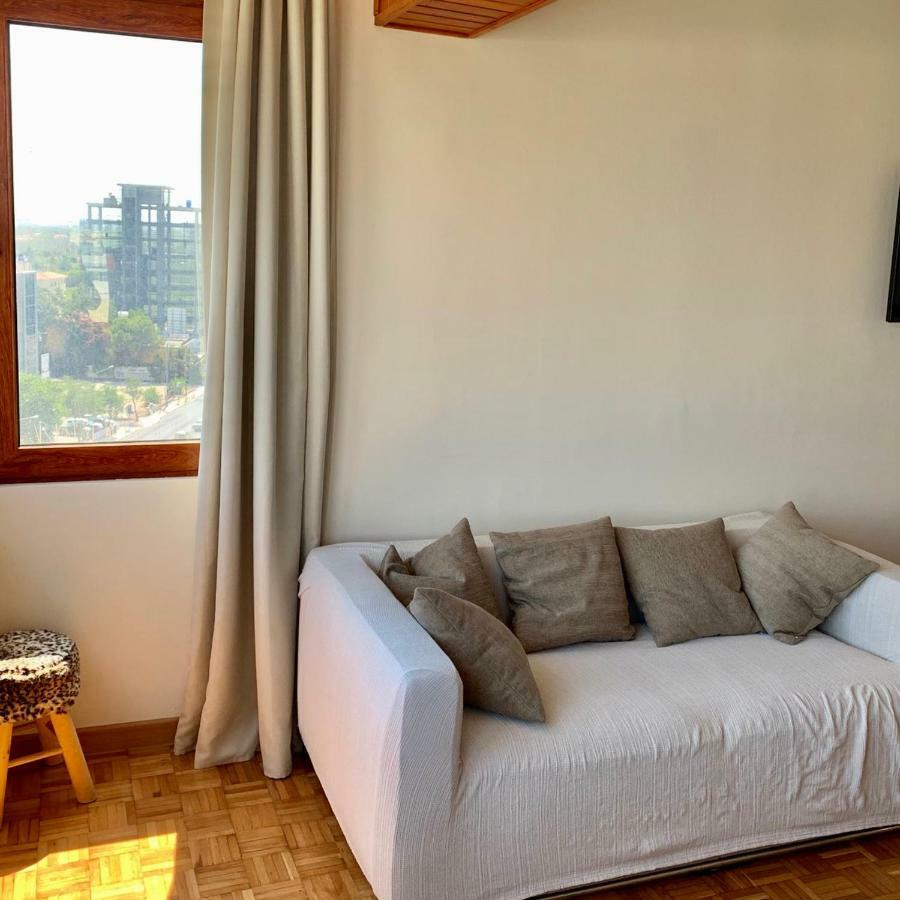 Modern 2 Bed Room Large Apartment Nicosia Eksteriør billede
