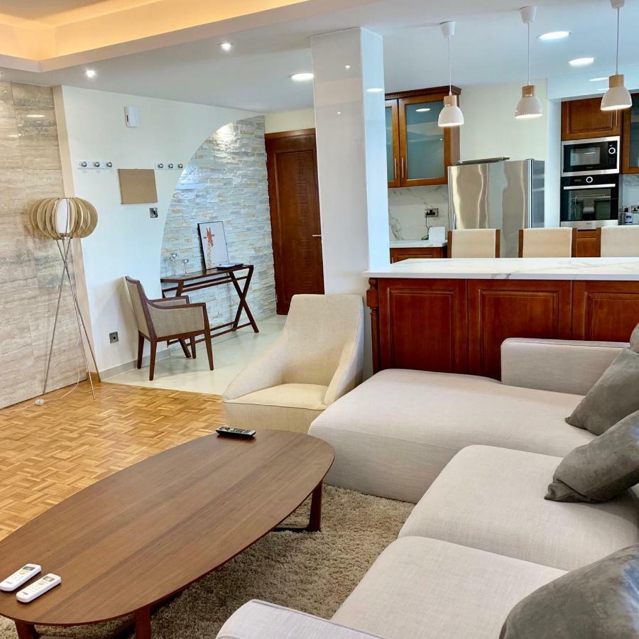 Modern 2 Bed Room Large Apartment Nicosia Eksteriør billede